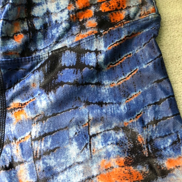 (EUC) Koral snakeskin print cropped leggings small - Picture 4 of 6